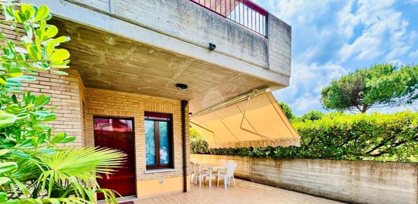 agenziainternazionale it internazionale-r02-appartamento-al-piano-terra-con-giardino-privato-e-ampio-terrazzo-via-titano-pinarella-di-cervia-i258 002